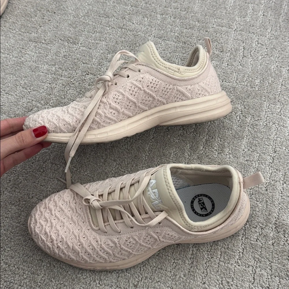 APL Techloom Phantom Sneakers sandcastle cream off white ecru beige offwhite